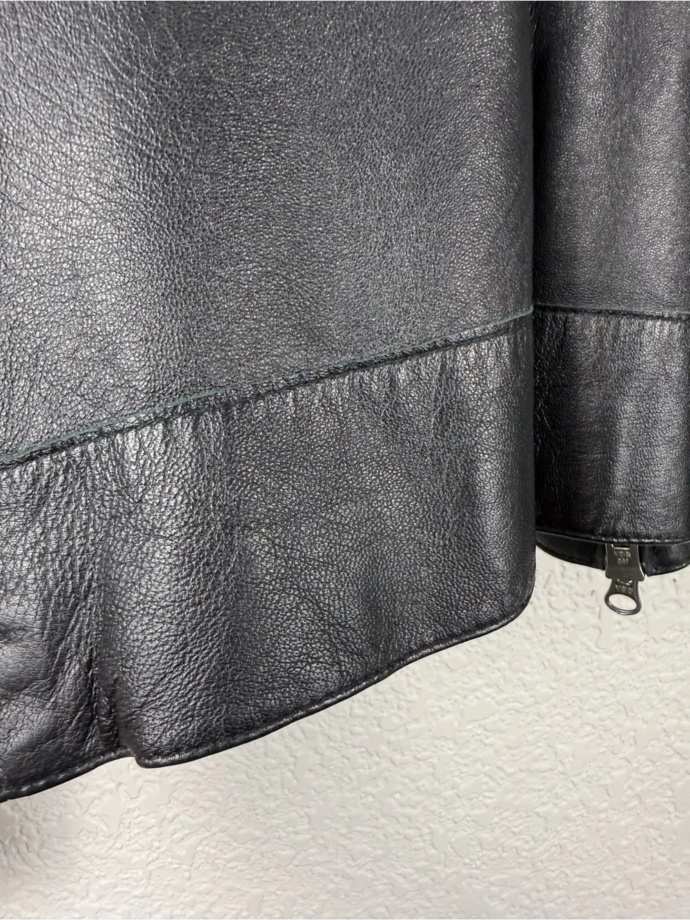 Isaac Mizrahi Genuine Leather Jacket | Zebra Lining | Zip Front | Black | XL - Picture 9 of 11